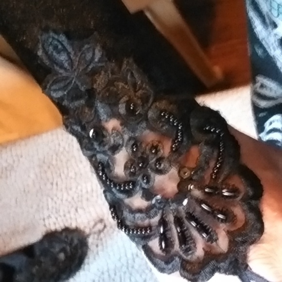 Long satin beaded lace formal gloves - Picture 2 of 4